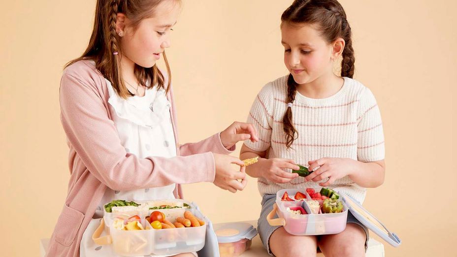 easy ways to get kids involved in lunchbox preparation