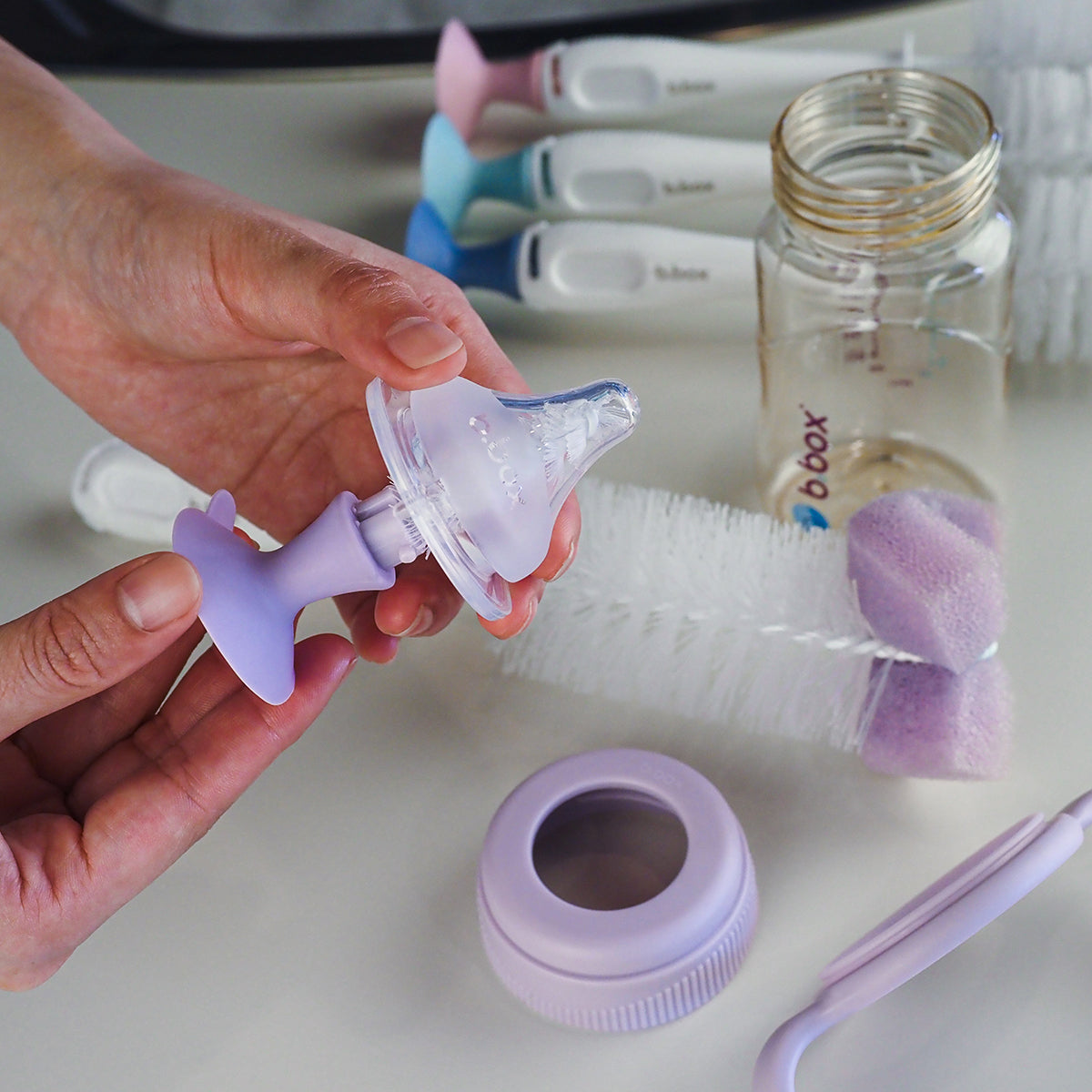 2 in 1 bottle brush - peony