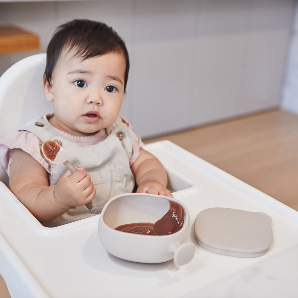 silicone bowl + lid - latte