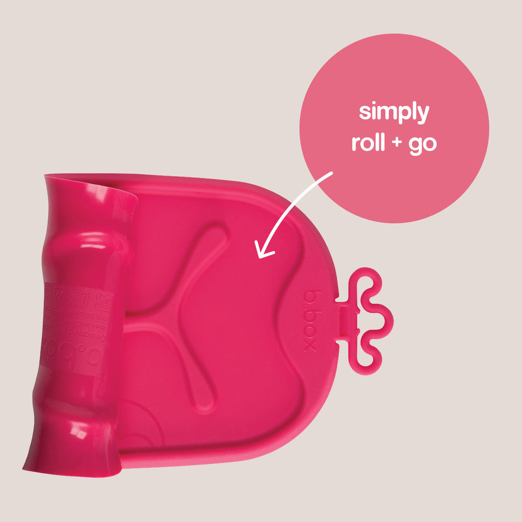 roll + go mealtime mat - strawberry shake