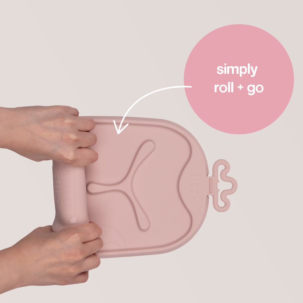 roll + go mealtime mat - blush