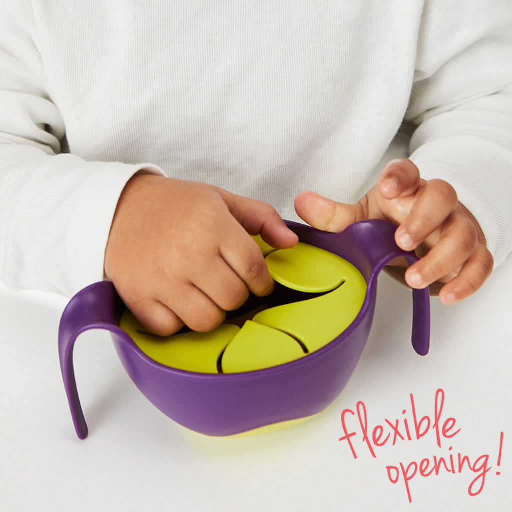 child with Bowl + straw - ocean breeze - b.box for kids