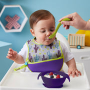 child with silicone first feeding set - passion splash - b.box for kids